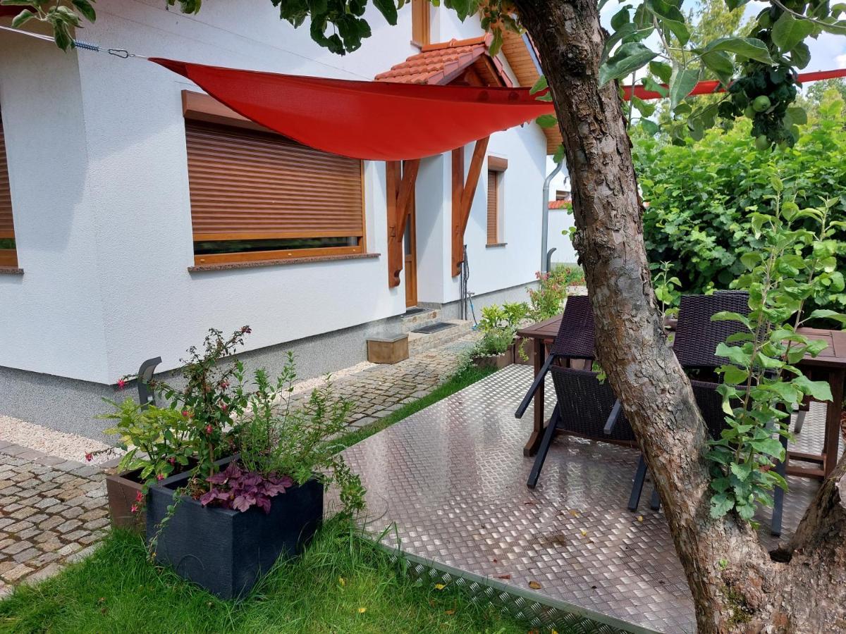 Ferienhaus In 베르나우 바이 베를린 외부 사진